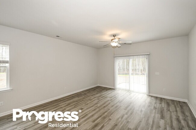 Foto del edificio - 106 Fern Rd