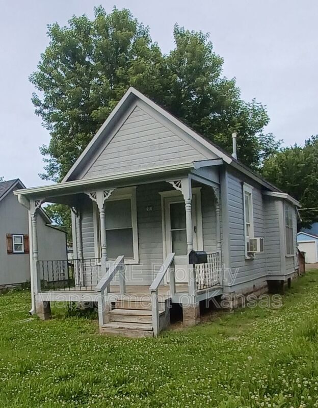 Primary Photo - 416 NE Lime St