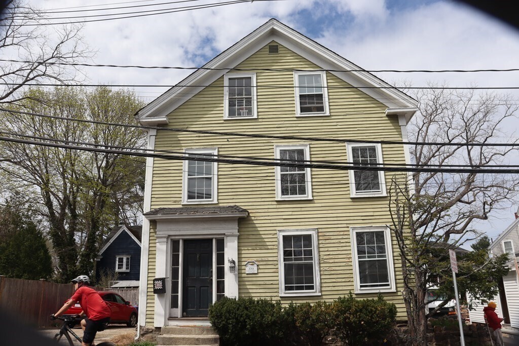 105 Elm St, Marblehead, MA 01945 Townhome Rentals in Marblehead MA