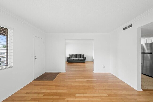 Foto del edificio - 123 Blue Pointe Way