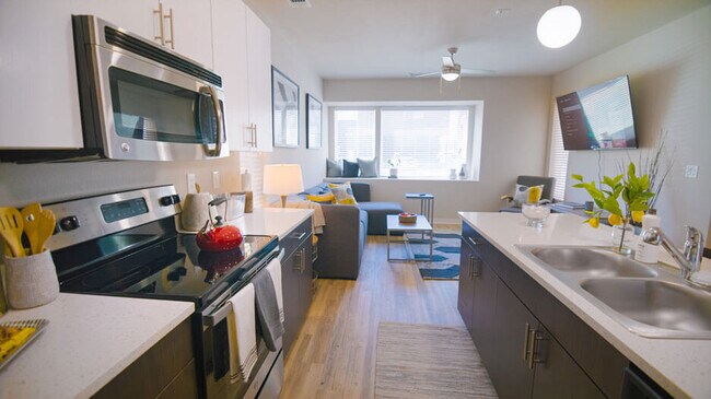 Building Photo - 882 S Modus Way