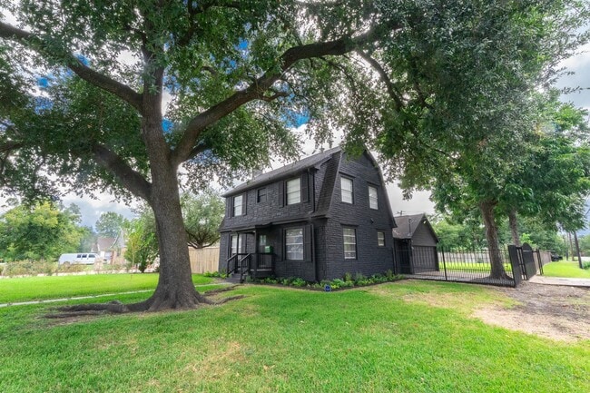 Foto del edificio - 8134 Niles St