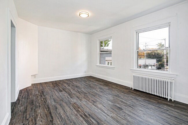 Foto del edificio - 3142 Fairfield Ave