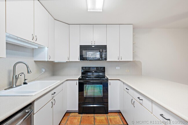 Foto del edificio - 227 2nd Terrace