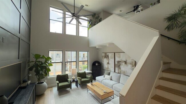 Foto del edificio - 4306 Schuler St