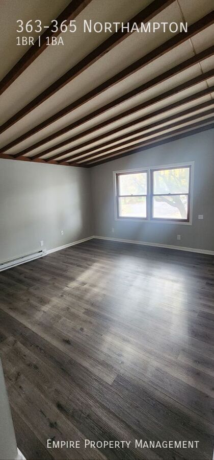 Foto del edificio - 363-365 Northampton-