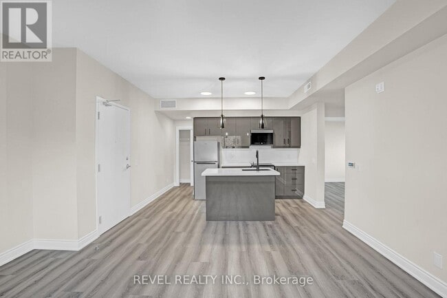 Photo du bâtiment - 261 King St E