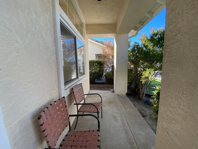 Foto del edificio - Beautiful Spacious 3BR/2.5BA Located in th...