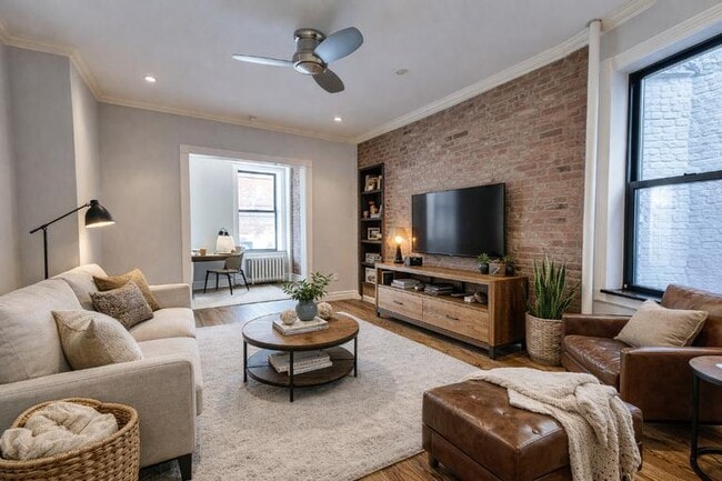 Photo - 382 E 10th St Apartment