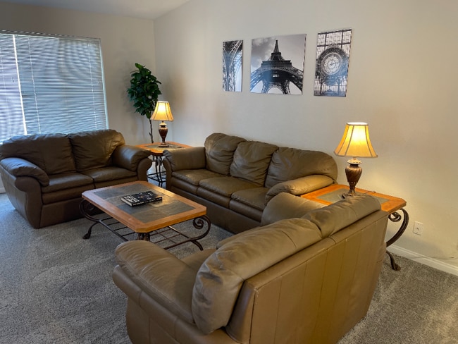 Foto del edificio - 1254 Los Meadows Dr