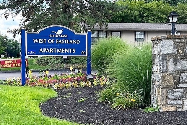 Entrada de la propiedad - West Of Eastland