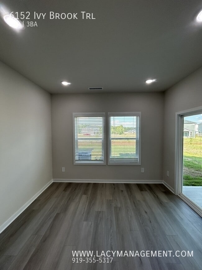 Building Photo - 6152 Ivy Brk Trl