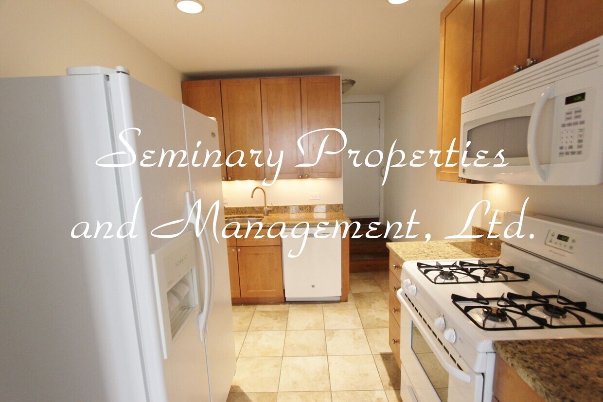 Foto del edificio - 5826-5828 N Ridge Ave