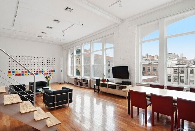 Building Photo - 69 Wooster St