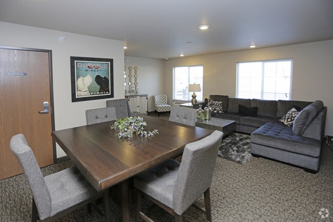 Welcome Home to Luxury Living - Citadel Apartments