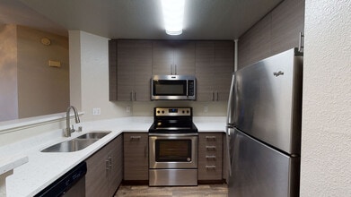 Interior Photo - Almaden Lake Village