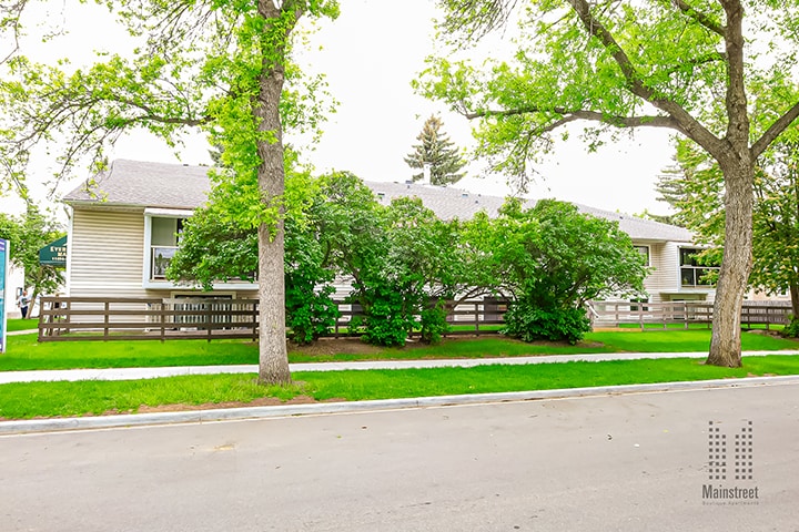 Photo du bâtiment - Evergreen Manor Apartments