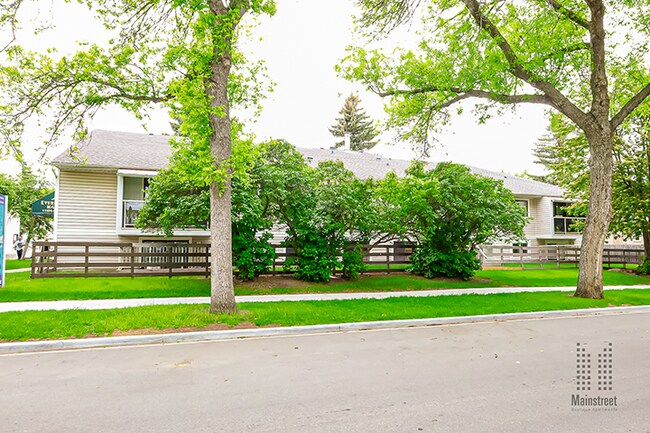 Photo du bâtiment - Evergreen Manor Apartments