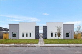 Building Photo - 11006 N 33rd Ln