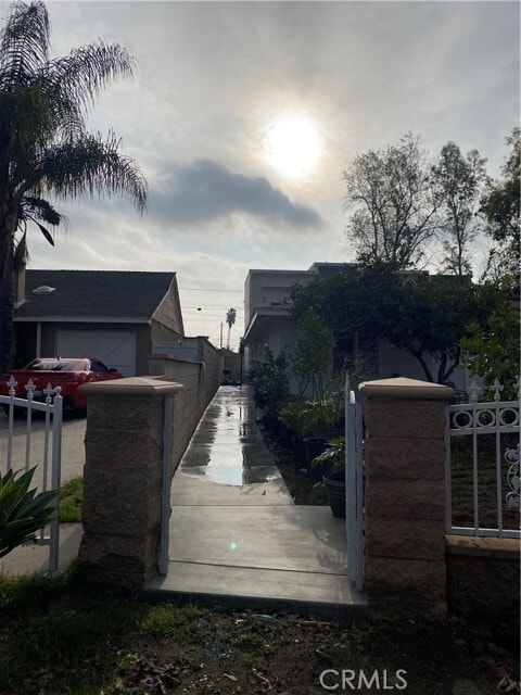 Foto del edificio - 2154 Felberg Ave