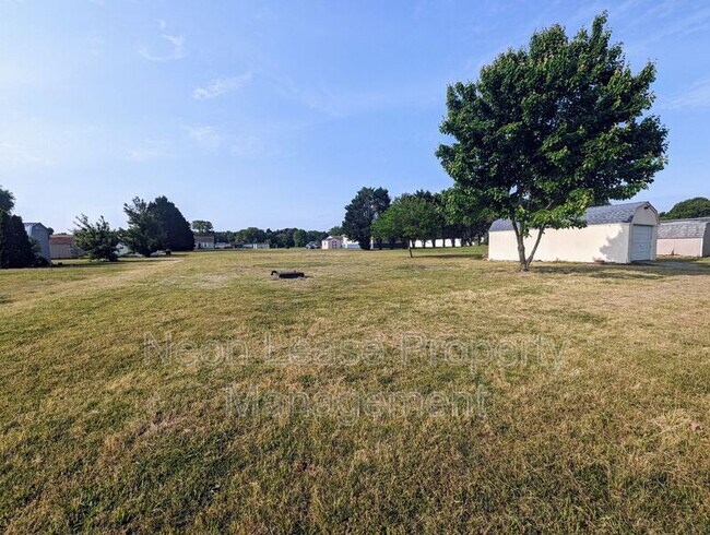 Building Photo - 22290 Raven Cir