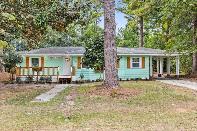Building Photo - 716 Latimer Dr