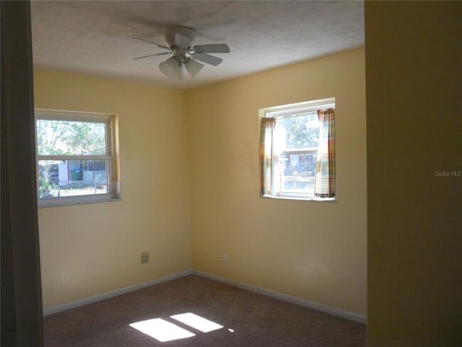 Building Photo - 2531 Sable Ave