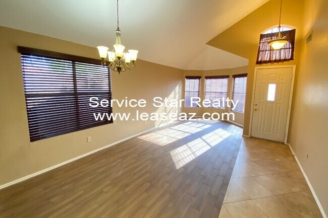Building Photo - 15443 S 45th St