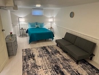 Foto del edificio - 70 Clay Pond Rd