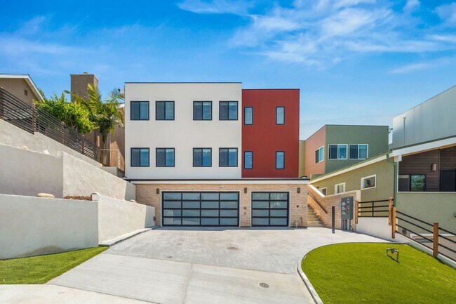 Foto del edificio - 1251-1253 Van Nuys St