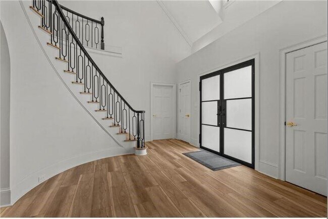 Foto del edificio - 5425 Hoylake Ct