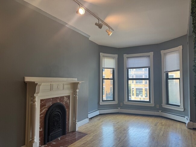 Building Photo - 590 Columbus Ave