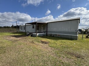 Building Photo - 1136 County Rd 21 N
