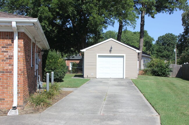 Foto del edificio - Beautiful Single Family Home in Great Neck...