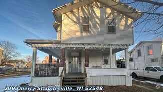 Building Photo - 209 Cherry St