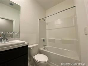 Building Photo - 3 br, 2.5 bath House - Princeton