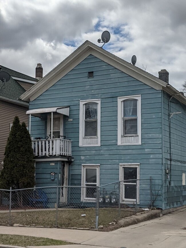 Building Photo - 1619-1621-1621 S 11th St