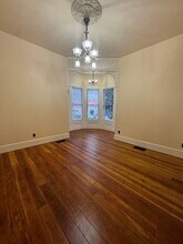 Building Photo - 110 Richardson St