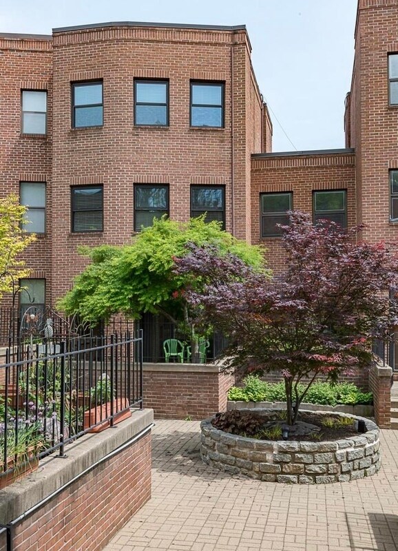 Building Photo - 910 Stubblefield Ln