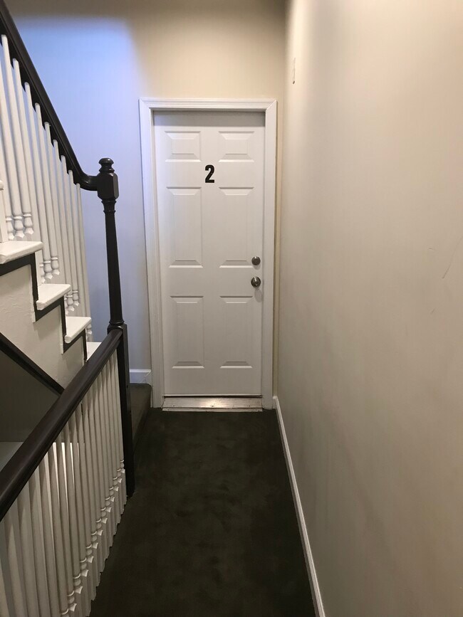 Unit 2 entry - 1448 Newton St NW