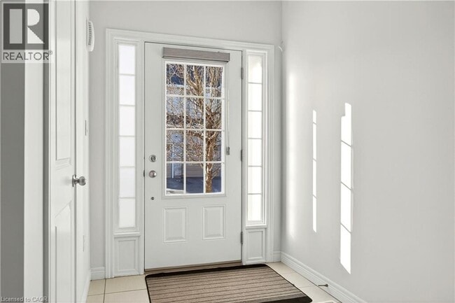 Photo du bâtiment - 90 Raymond Rd