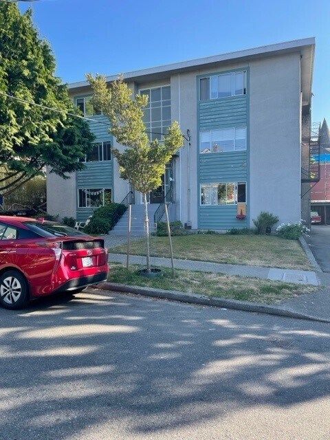 Primary Photo - 639 Battery St