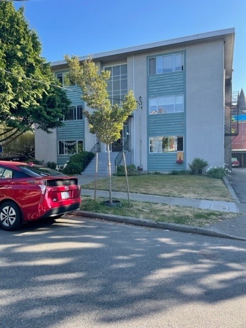 Photo principale - 639 Battery St