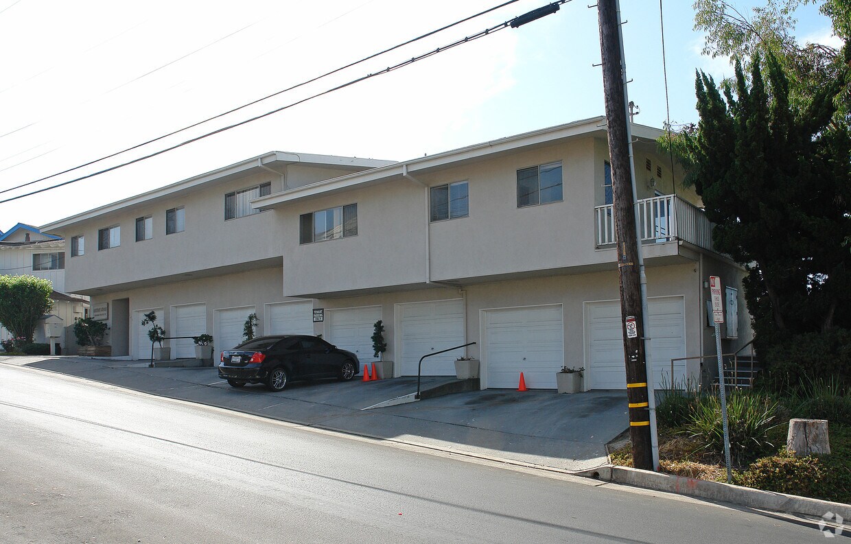 Building Photo - 245 W Marquita