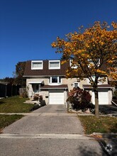 Building Photo - 4 Glen Avon Cres