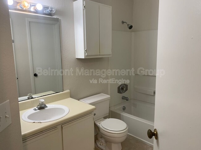 Building Photo - 958 Salt Pond Pl