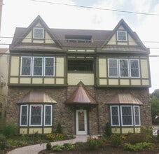 Building Photo - 23 W Shore Trl