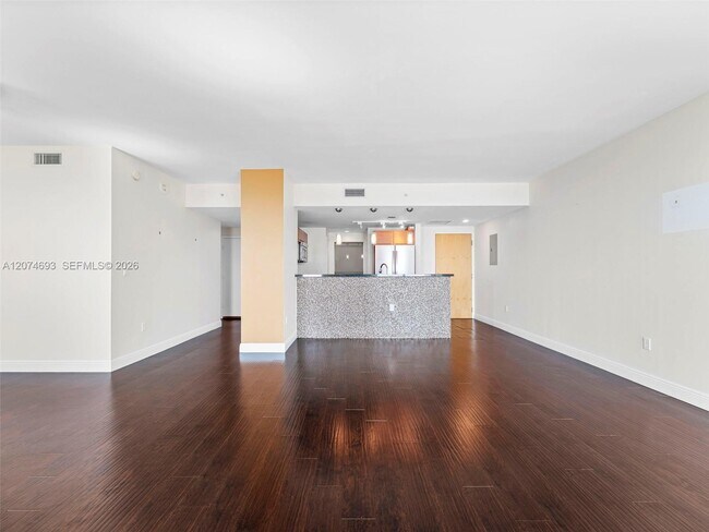 Foto del edificio - 244 Biscayne Blvd