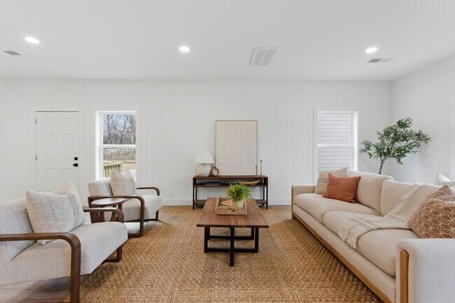Foto del edificio - Brand New Home in Old Hickory - Golf Course Views - Pet Friendly