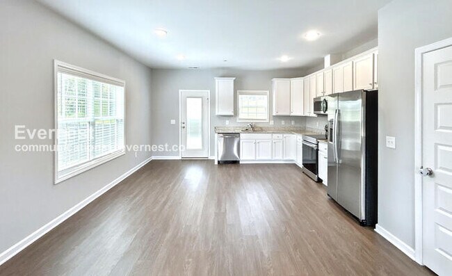 Foto del edificio - 1025 Echo Rdg Rd